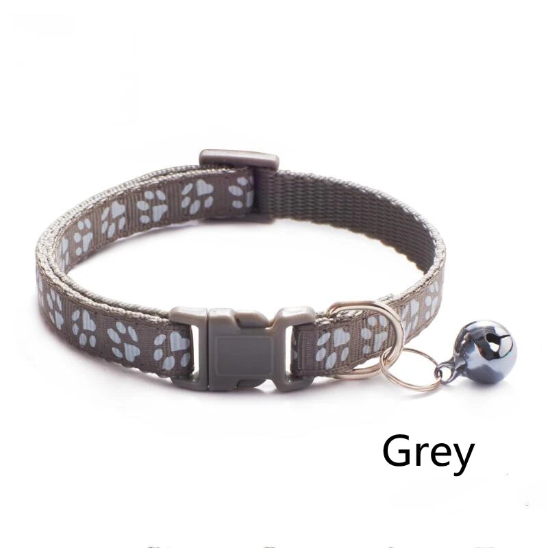Collar para mascotas con campana, huella de dibujos animados, colorido, para perro, cachorro, gatito, collar ajustable de seguridad con timbre, accesorios para mascotas