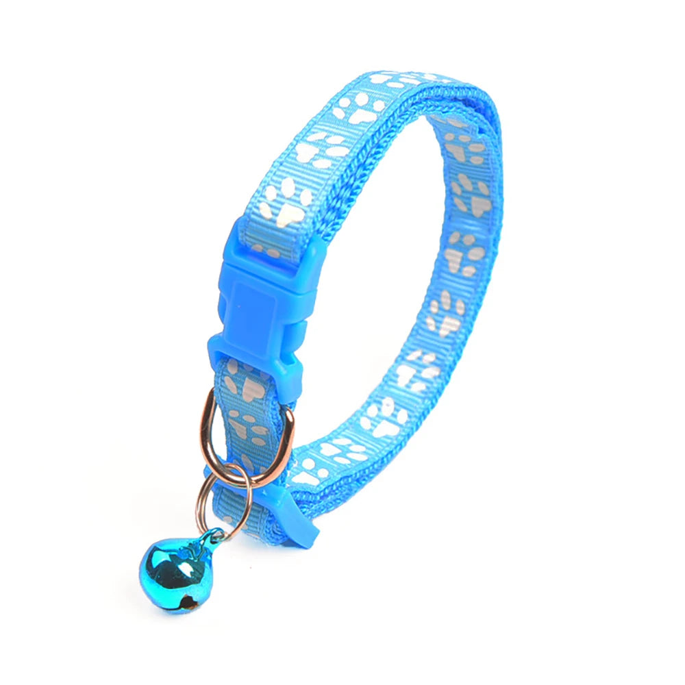 Collar para mascotas con campana, huella de dibujos animados, colorido, para perro, cachorro, gatito, collar ajustable de seguridad con timbre, accesorios para mascotas