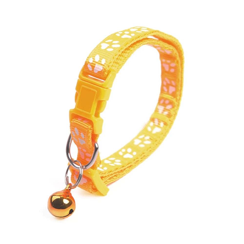 Collar para mascotas con campana, huella de dibujos animados, colorido, para perro, cachorro, gatito, collar ajustable de seguridad con timbre, accesorios para mascotas