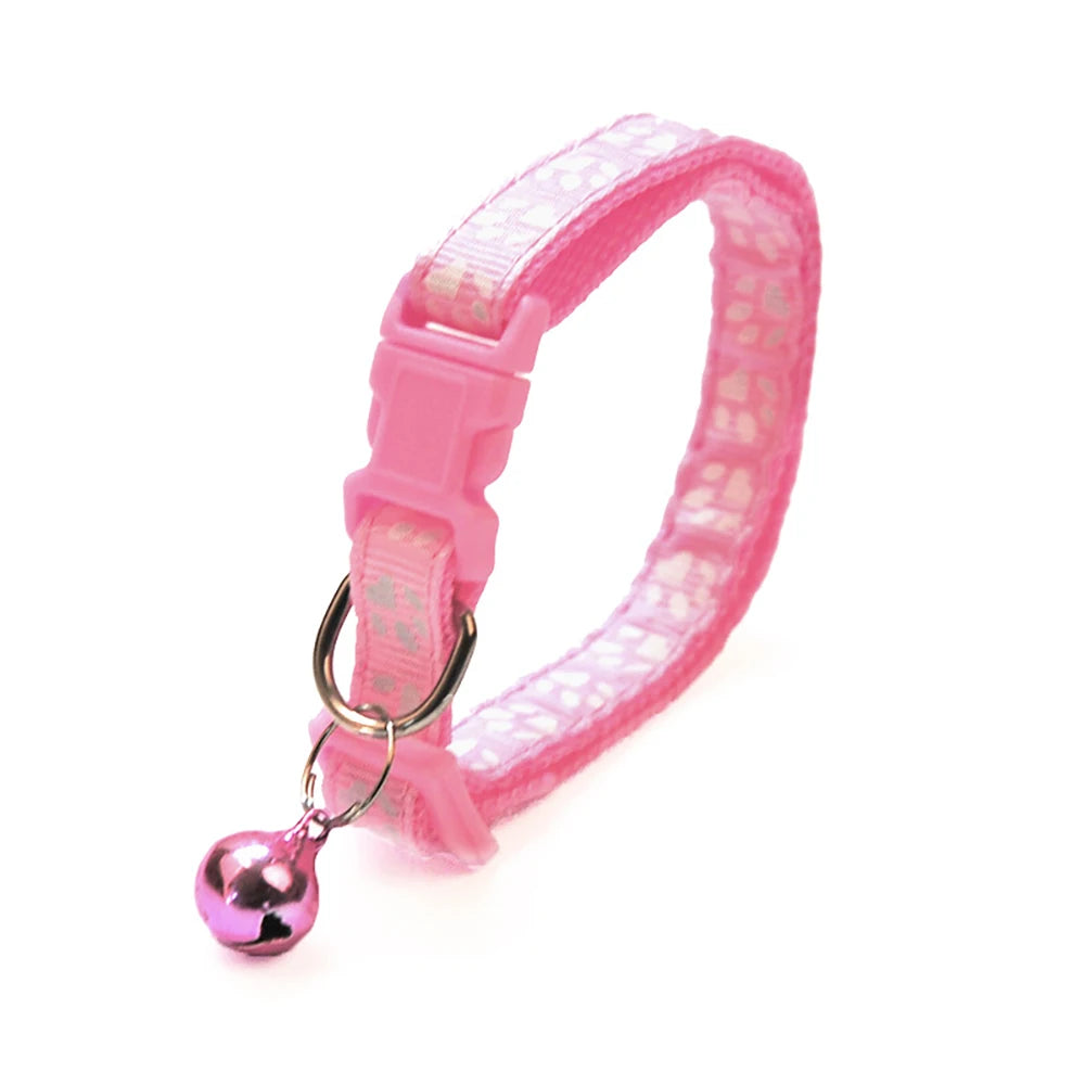 Collar para mascotas con campana, huella de dibujos animados, colorido, para perro, cachorro, gatito, collar ajustable de seguridad con timbre, accesorios para mascotas