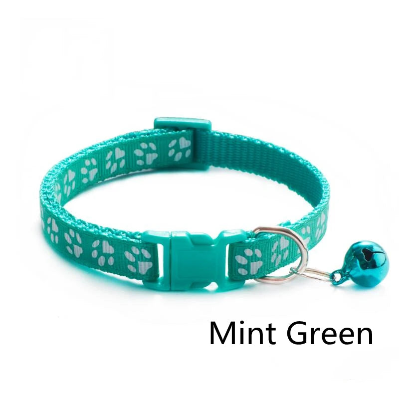 Collar para mascotas con campana, huella de dibujos animados, colorido, para perro, cachorro, gatito, collar ajustable de seguridad con timbre, accesorios para mascotas