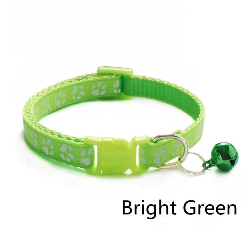 Collar para mascotas con campana, huella de dibujos animados, colorido, para perro, cachorro, gatito, collar ajustable de seguridad con timbre, accesorios para mascotas